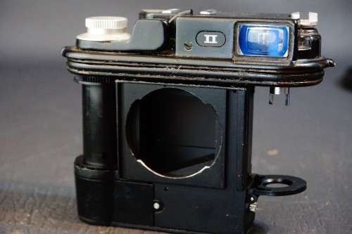 Nikon Nikonos II 35mm Underwater Camera with Nikkor 35mm f2.5 Lens **Good Condition**