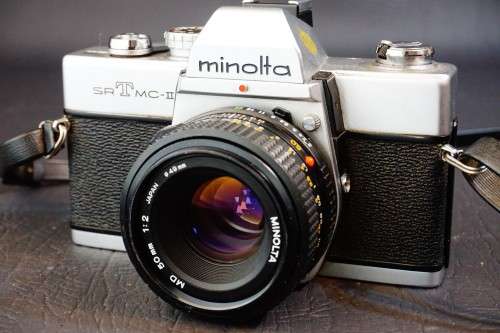 Minolta SRT MC-II 35mm SLR Camera with a Minolta MD 50mm F2 Lens  **Excellent Condition**