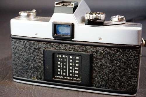 Minolta SRT MC-II 35mm SLR Camera with a Minolta MD 50mm F2 Lens  **Excellent Condition**