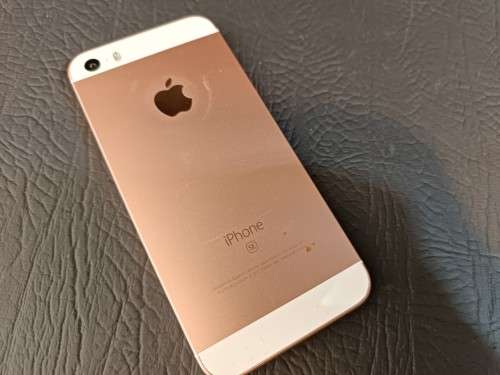 Apple iPhone SE 32GB - Rose Gold **Excellent Condition**