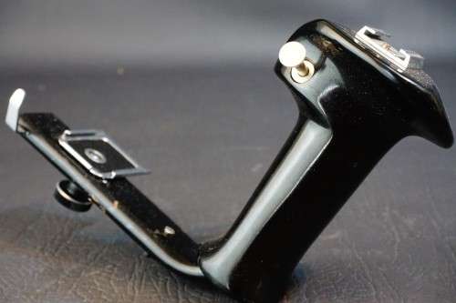 Hasselblad Flash Gun Bracket 45020 Left Hand Grip for V 500 Series Cameras **Good Condition**
