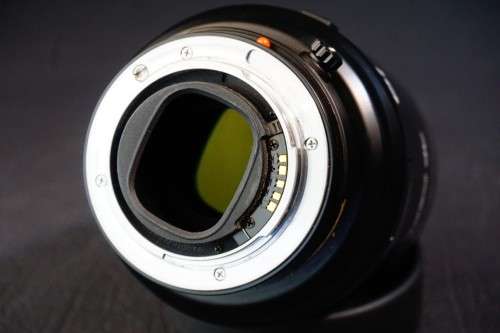 Minolta 500mm F8 AF Reflex Mirror Tele Lens with Case for Sony Alpha A Mount