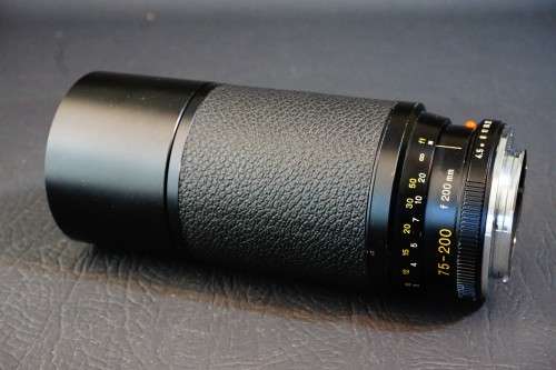 Leitz Leica Vario Elmar 75-200mm F4.5 Zoom Lens with Leica R 3 Cam Lens Mount **Excellent Condition*