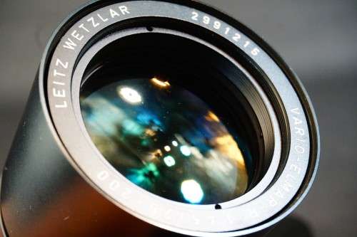 Leitz Leica Vario Elmar 75-200mm F4.5 Zoom Lens with Leica R 3 Cam Lens Mount **Excellent Condition*
