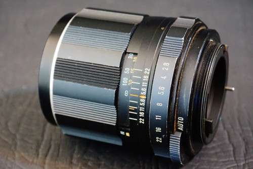 Asahi Super Multi Coated Pentax 105mm F2.8 Lens in Pentax M42 Screw Mount  **Excellent Condition**