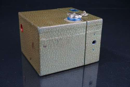 Art Deco Teal Kodak Beau Brownie Camera Walter Dorwin Teague Design No. 2A **Rare and Collectable**