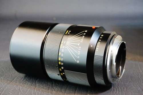 Leitz Leica 180mm F2.8 Elmarit R Lens (3 cam) Leica R Mount  **Excellent Condition**