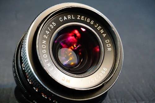 Carl Zeiss Jena Flektogon 35mm F2.4 Lens in M42 Screw Mount  **Great Condition**