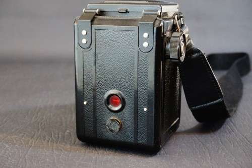 **Lomo** Lubitel 2 6x6 TLR 120 Medium Format Film Camera  **Great Condition**