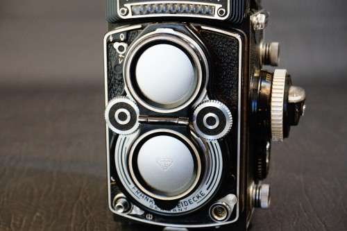 *Planar* Rolleiflex 3.5F 6x6 TLR Zeiss Planar 75mm F3.5 Lens + Leather Caser **Excellent Condition**