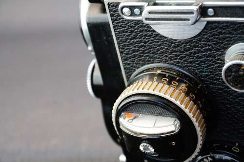 *Planar* Rolleiflex 3.5F 6x6 TLR Zeiss Planar 75mm F3.5 Lens + Leather Caser **Excellent Condition**