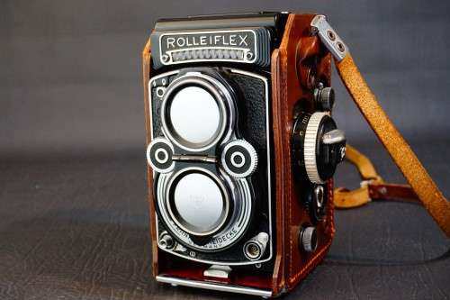 *Planar* Rolleiflex 3.5F 6x6 TLR Zeiss Planar 75mm F3.5 Lens + Leather Caser **Excellent Condition**
