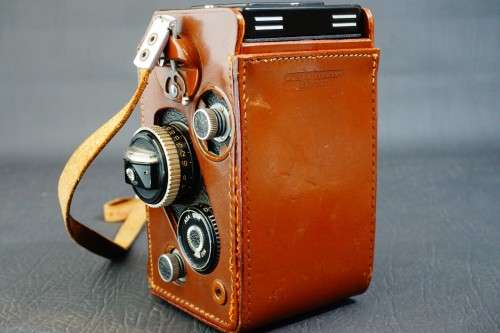 *Planar* Rolleiflex 3.5F 6x6 TLR Zeiss Planar 75mm F3.5 Lens + Leather Caser **Excellent Condition**