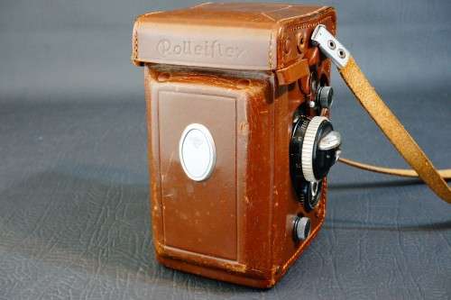 *Planar* Rolleiflex 3.5F 6x6 TLR Zeiss Planar 75mm F3.5 Lens + Leather Caser **Excellent Condition**