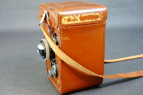 *Planar* Rolleiflex 3.5F 6x6 TLR Zeiss Planar 75mm F3.5 Lens + Leather Caser **Excellent Condition**
