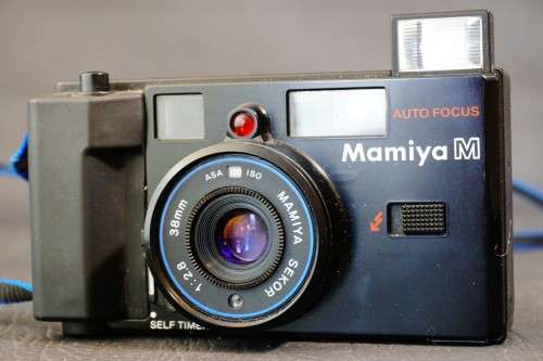 Mamiya M Autofocus 35mm Point and Shoot Camera with Sekor 38mm F2.8 Lens  **Good Condition**