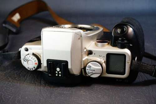 CANON EOS 50E 35mm SLR Film Camera Body Eye Controlled Auto Focus  **Great Condition**
