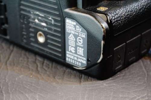 Nikon DF 16.2MP FX Full Frame Digital SLR Camera Body Black **Great Condition**