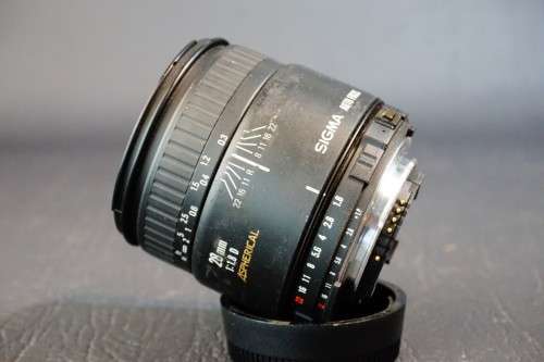 Sigma High Speed Wide 28mm F1.8 Aspherical II Lens in Nikon AF Mount  **Great Condition**