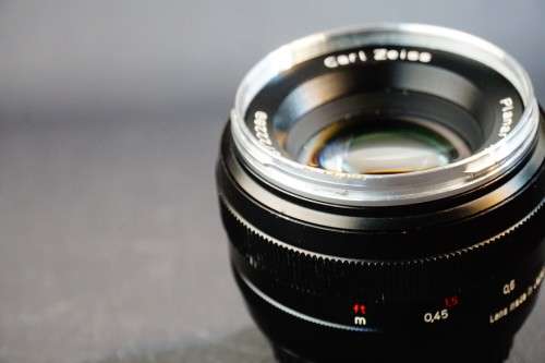Carl Zeiss Planar T* 50mm F1.4 ZE Lens in Canon EF Mount  **Great Condition**