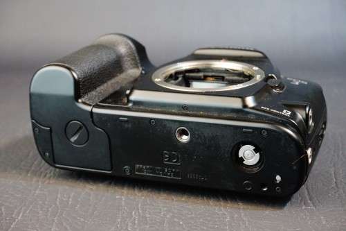 Canon EOS 3 35mm SLR Film Camera Body with Eye Focus Control **Fungus in Viewfinder**