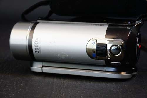Canon Legria FS200 Handheld Camcorder Digital Video Camera 41 x Zoom **Great Condition**