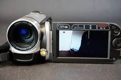 Canon Legria FS200 Handheld Camcorder Digital Video Camera 41 x Zoom **Great Condition**