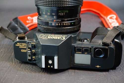 Canon T70 35mm SLR Camera with Canon FD 35-70mm F3.5-4.5 Lens   **Great Condition**