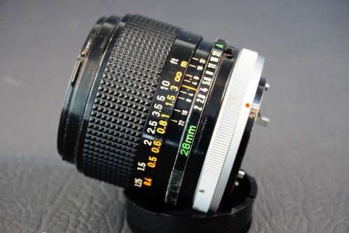 Canon FD 28mm f2 S.S.C Wide Angle MF Lens in Canon FD Mount