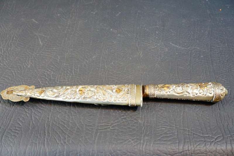 Authentic Alpaca Cuchillo Argentinian Gaucho Knife with Sheath  **Good Condition**