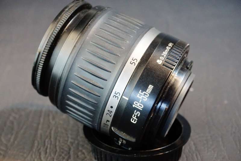 Canon Zoom Lens EF-S 18-55mm F3.5-5.6 II Lens for Canon SLR Cameras  **Excellent Condition**