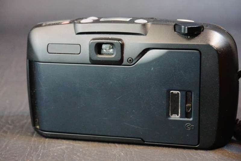Pentax Espio 738 35mm Film Point & Shoot Camera with 38-70mm Zoom Lens  **Great Condition**