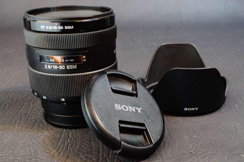 Sony DT 16-50mm f2.8 SSM Lens SAL1650 Alpha A Mount with Box and Docs **Excellent Condition**