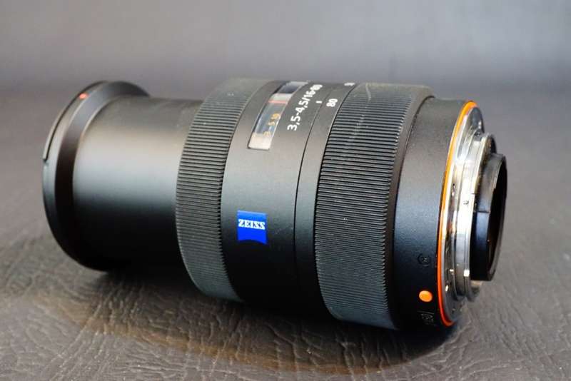Sony Carl Zeiss Vario-Sonnar DT T* 16-80mm F3.5-4.5 SAL1680Z Alpha A-Mount  **Excellent Condition**