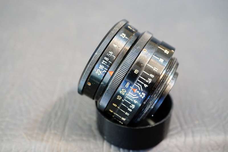 **Rare Black** Carl Zeiss Jena Biotar Red T 58mm F2 lens with 17 blades in M42 Mount **Great Cond**
