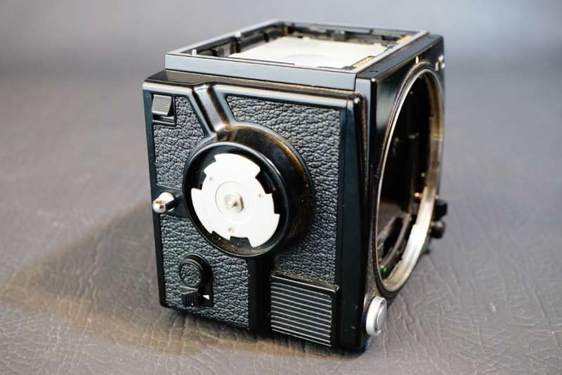 Bronica GS1 6x7 Film Camera Body Only