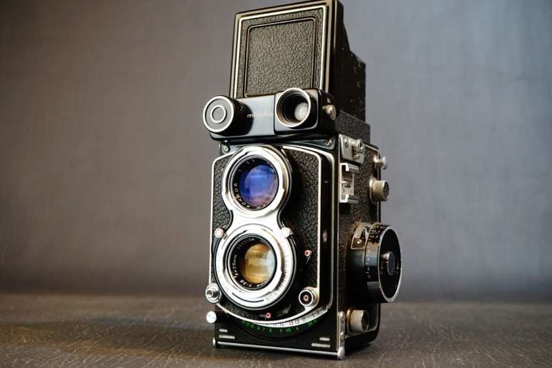 Minolta Autocord CdS TLR 6x6 Medium Format Camera with Built in CDS Meter  **Excellent Condition**