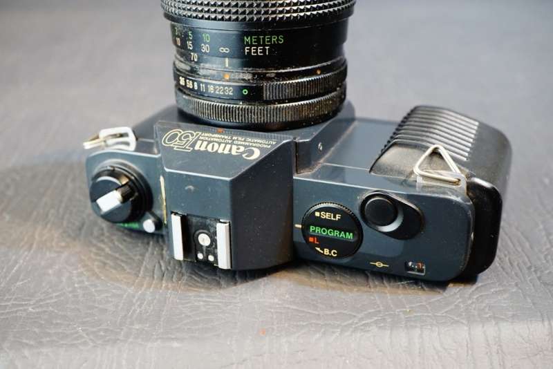 Canon T50 35mm SLR Camera with Vivitar 35-70mm F3.5 Lens   **Great Condition**
