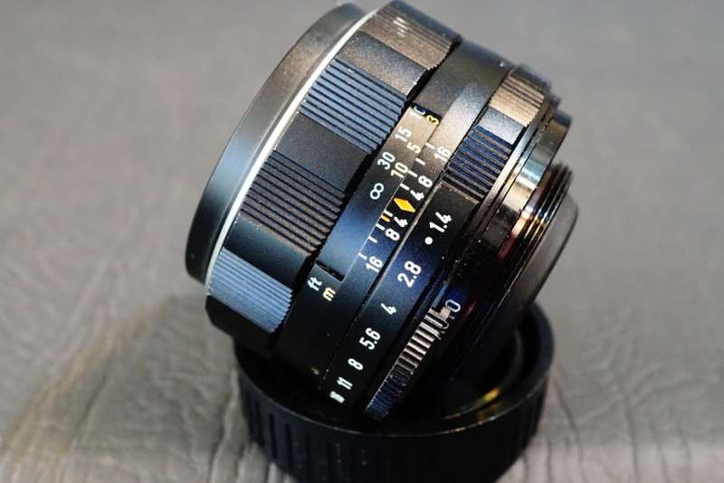 Asahi Pentax Super Takumar 50mm F1.4 Lens in M42 Screw Mount  **Excellent Condition**