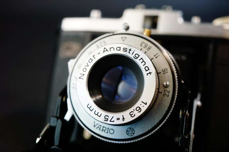 Zeiss Ikon Nettar 6x6 Medium Format Camera with Novar Anastigmat 75mm F6.3 lens **Good Condition**