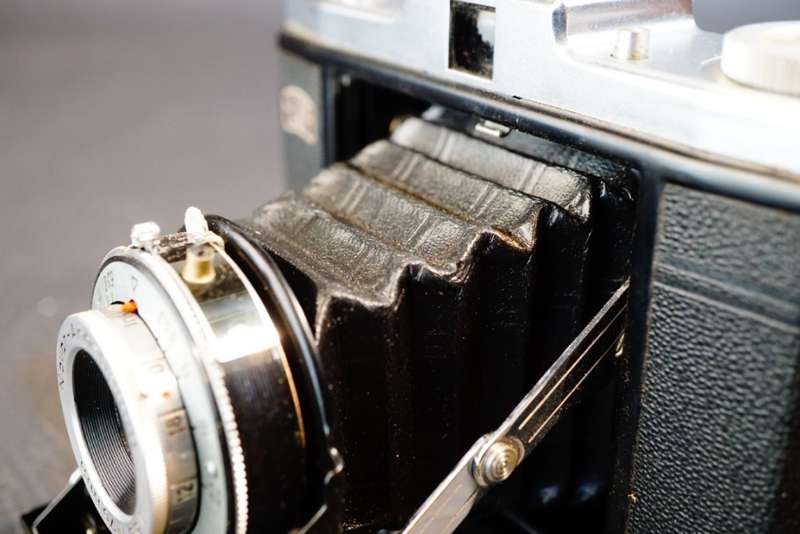 Zeiss Ikon Nettar 6x6 Medium Format Camera with Novar Anastigmat 75mm F6.3 lens **Good Condition**