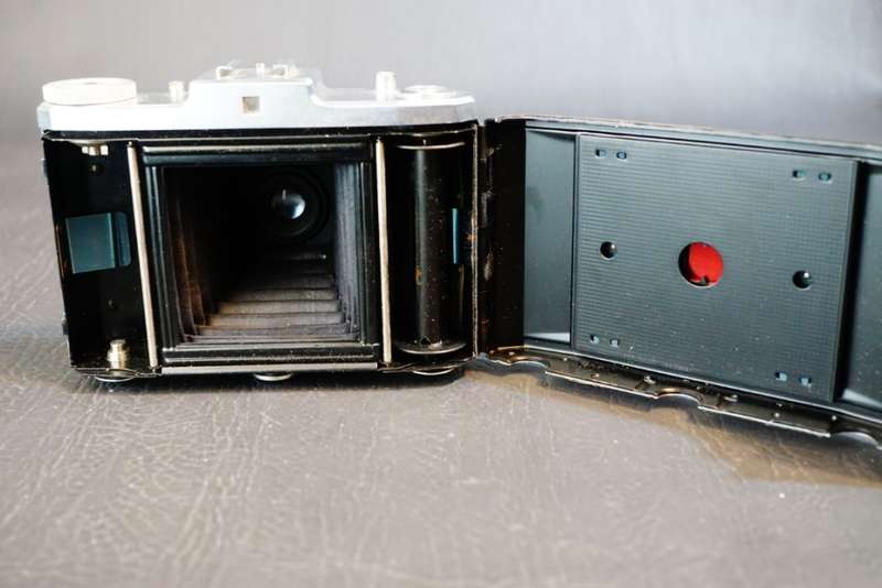 Zeiss Ikon Nettar 6x6 Medium Format Camera with Novar Anastigmat 75mm F6.3 lens **Good Condition**