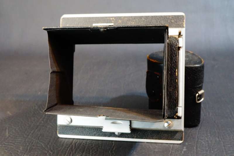 Linhof Technika 9x12cm Rotating Back with Focusing Hood  **Good Condition**