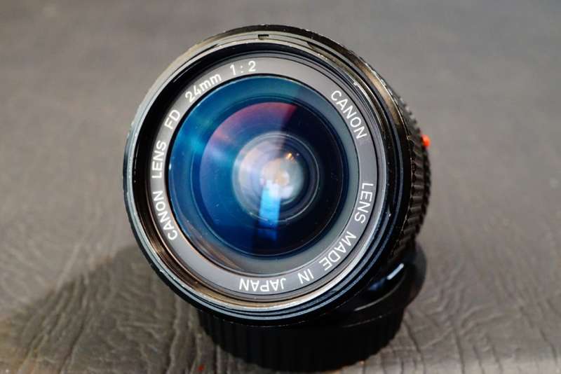 **Rare Wide Angle** Canon New nFD 24mm F2 Lens in Canon FD Mount   **Excellent Condition**