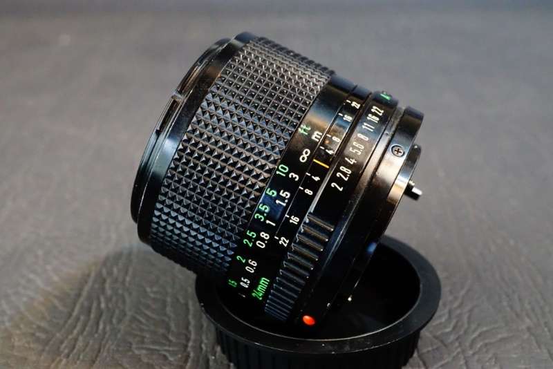 **Rare Wide Angle** Canon New nFD 24mm F2 Lens in Canon FD Mount   **Excellent Condition**