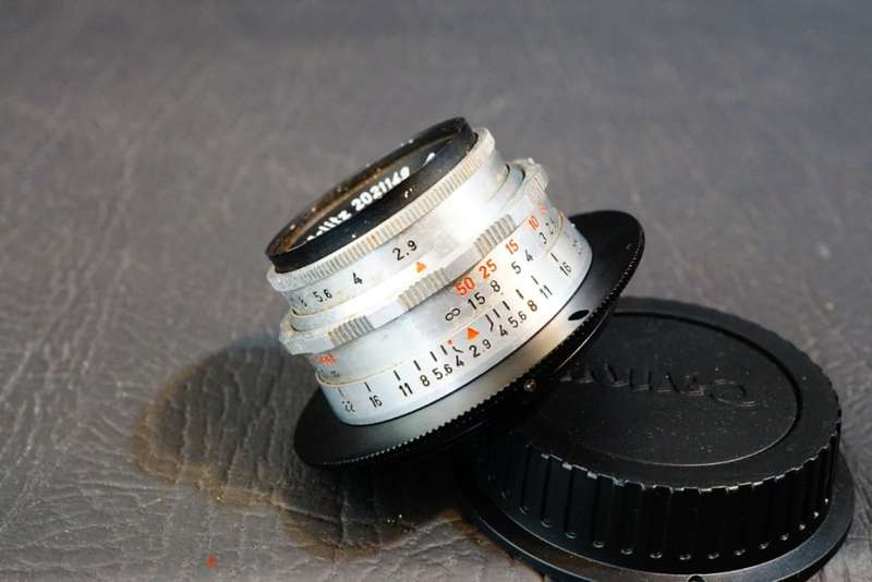 *Bubble Bokeh* Meyer-Optik Gorlitz Trioplan Red V 50mm F2.9 Lens in Canon EF Mount *Great Condition*