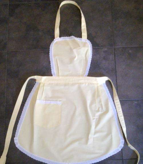 Yellow cotton apron with bib and pocket