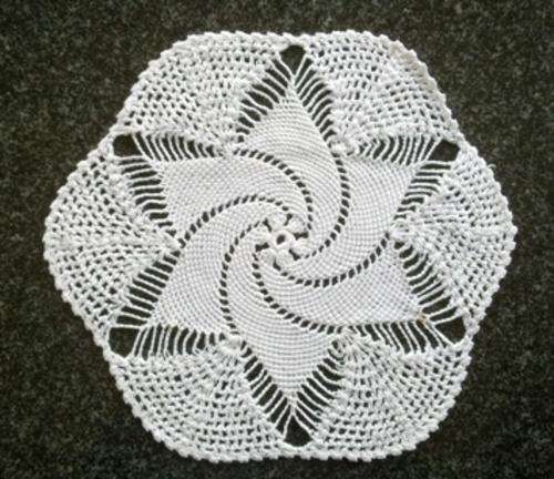 Lovely large white cotton crochet pinwheel doilie 35cm