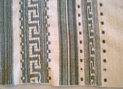 Vintage textured woven throw / rug / bedspread