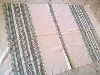 Vintage textured woven throw / rug / bedspread